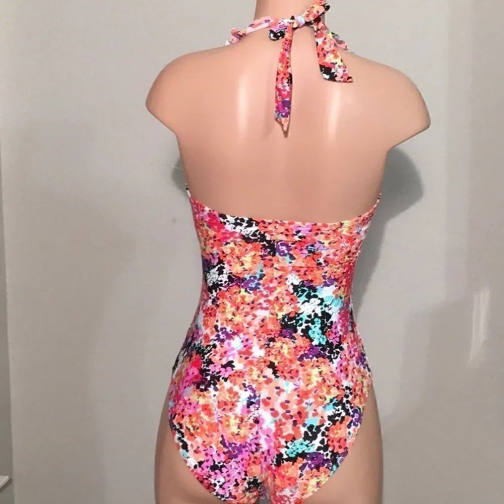 Kenneth cole swimsuit. New - Picture 2 of 3
